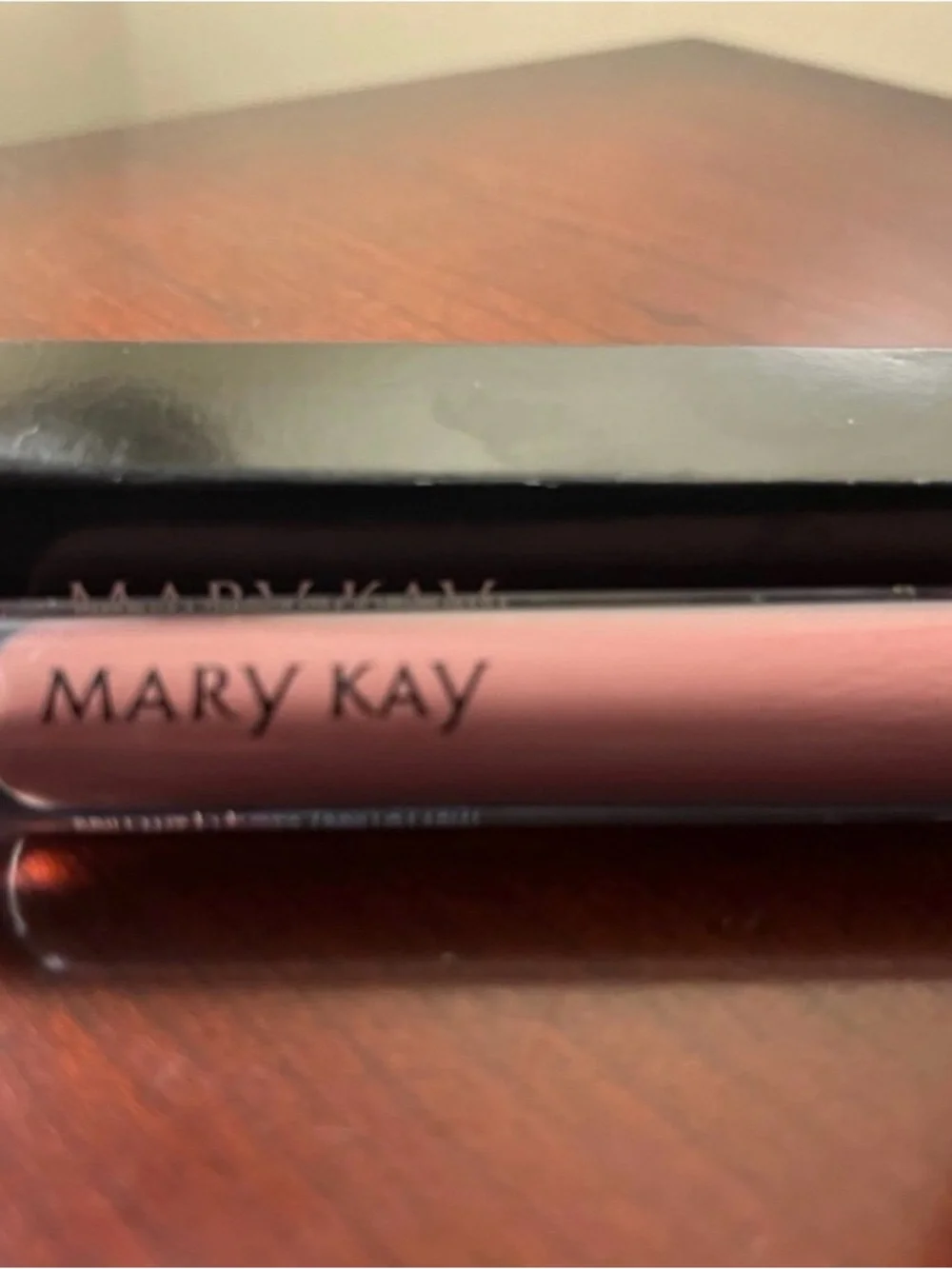 🌟🔥💛💕MARY KAY NUDE BLUSH UNLIMITED LIPGLOSS